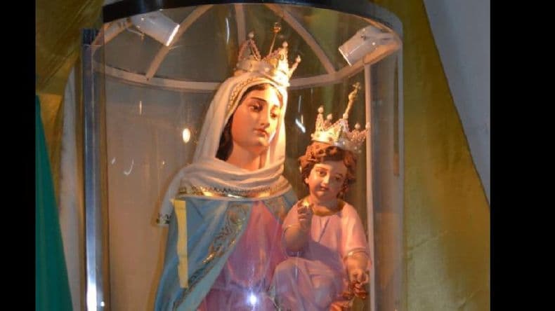 Este sábado los fieles honran a la Virgen del Rosario
