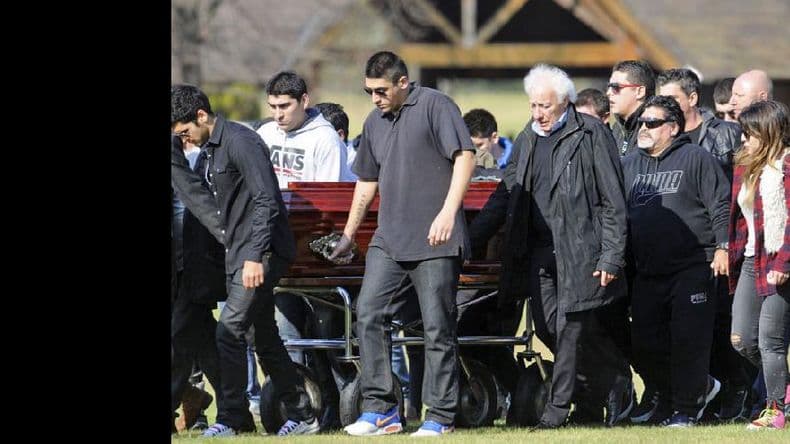 Inhumaron los restos de Don Diego Maradona