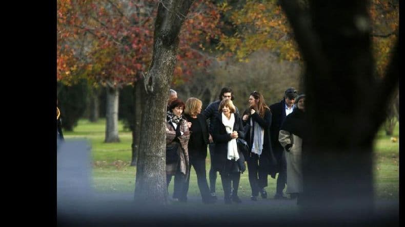 Inhumaron los restos de la hermana de la reina Máxima de Holanda