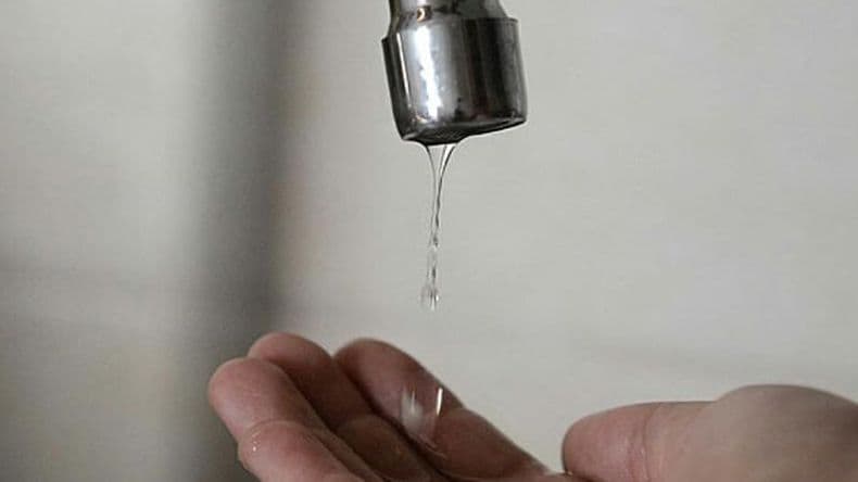 Un corte de agua afecta a amplia zona de la ciudad