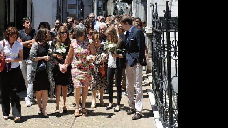Lola Chomnalez fue sepultada en el cementerio de Recoleta