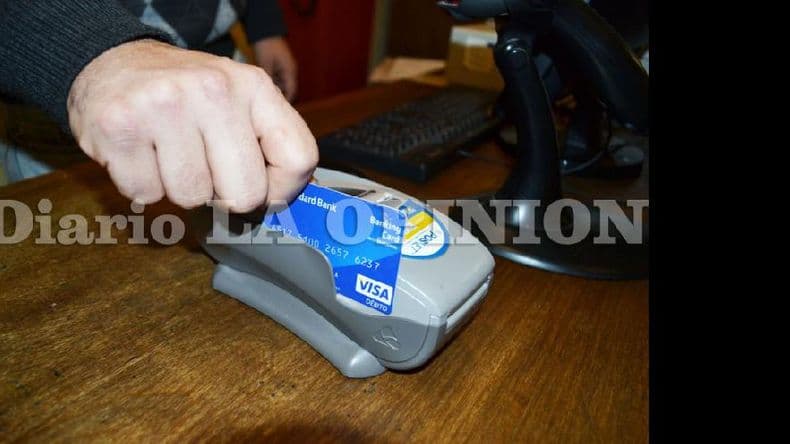 Nueva disposición: los comercios que no tengan posnet serán multados