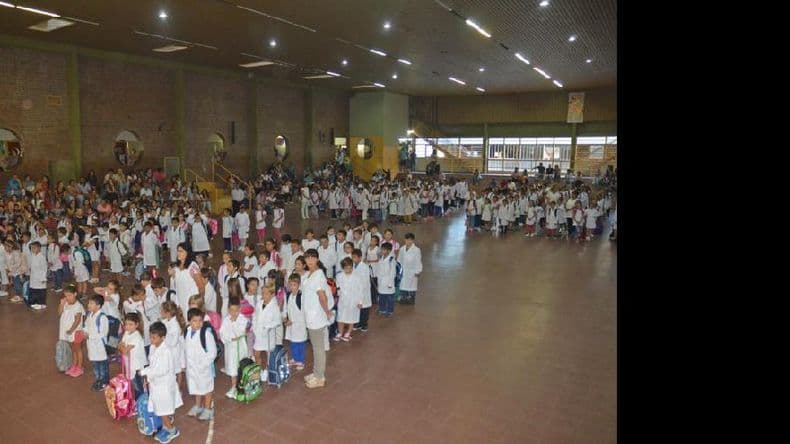 Prohíben los actos políticos o partidarios en las escuelas