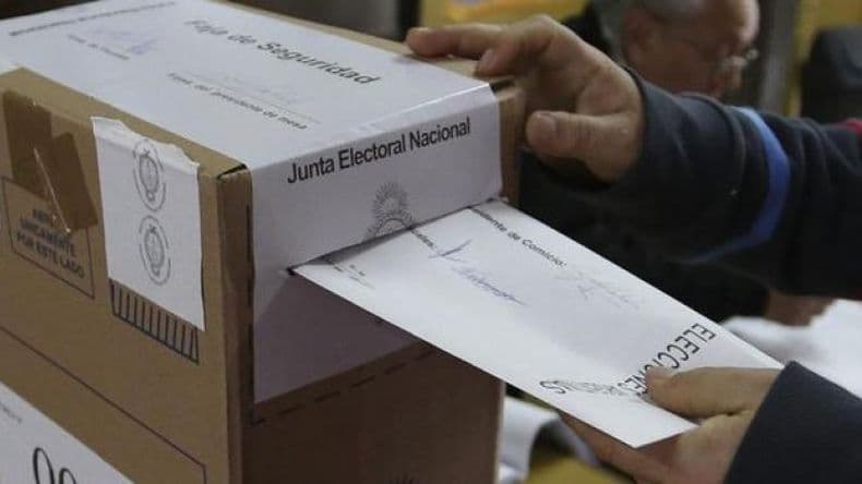Elecciones: las autoridades de mesa serán consideradas "trabajadores esenciales"