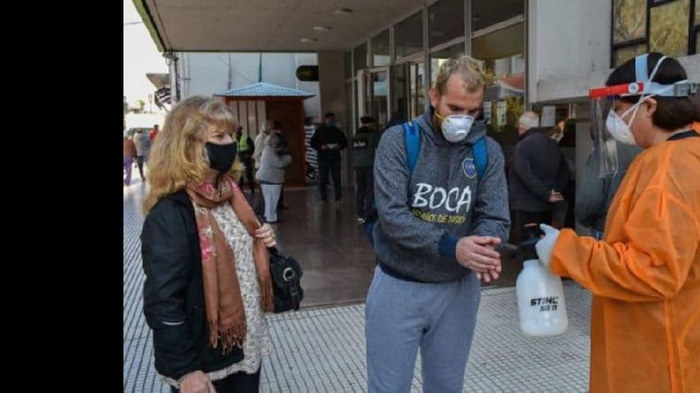 La mitad de los pacientes bonaerenses no sabe dónde se contagió de coronavirus