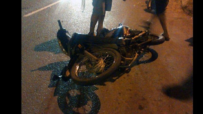 Tras un choque abandonaron una moto robada a mano armada el viernes a la noche