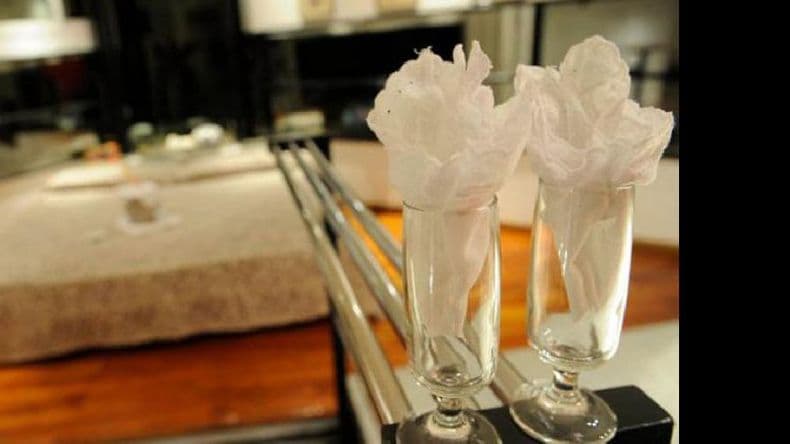 Rosario: fue a un motel con un amante, pagó con tarjeta y la delató el resumen