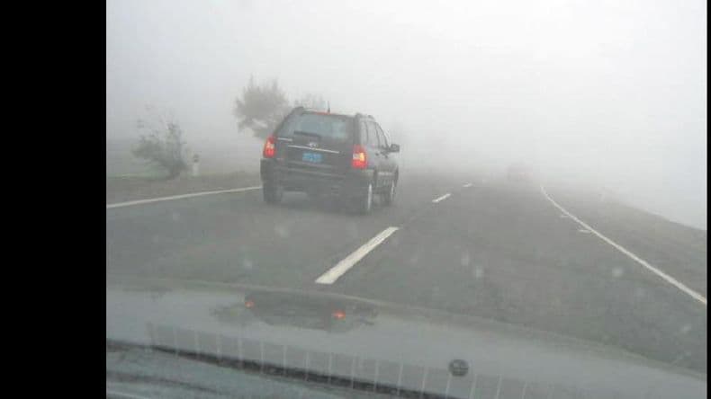 Aconsejan tomar precauciones por la presencia de algunos bancos de niebla en rutas de la jurisdicción