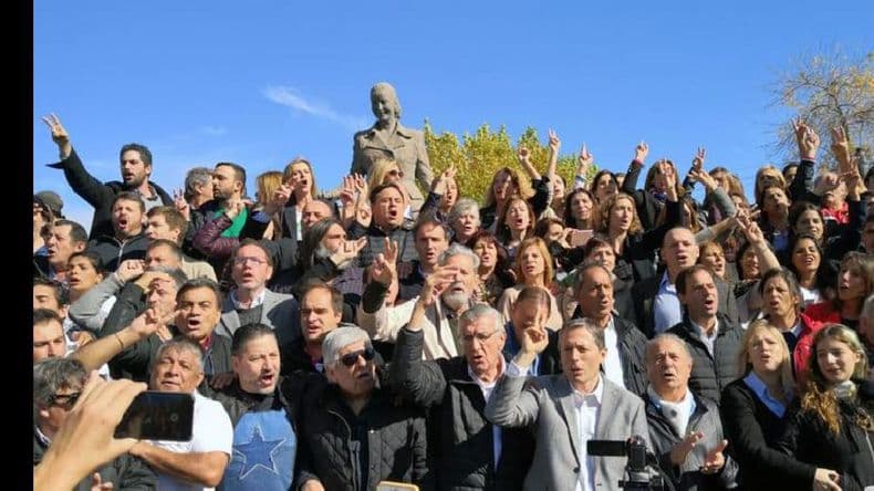 Duhalde, Scioli, Moyano y kirchneristas, se mostraron juntos en el homenaje a Evita