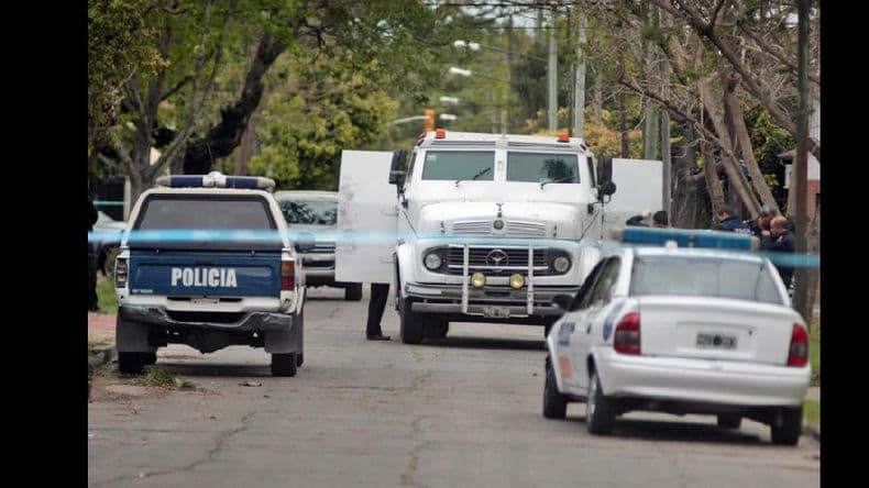 Robaron a camión blindado en Boulogne y se llevaron más de 10 millones de pesos