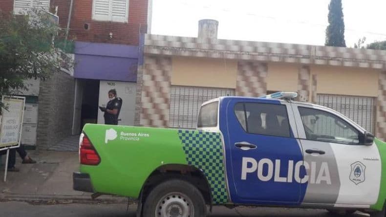 Un joven de Salto denunció que le sustrajeron la billetera del residencial donde se hospedaba