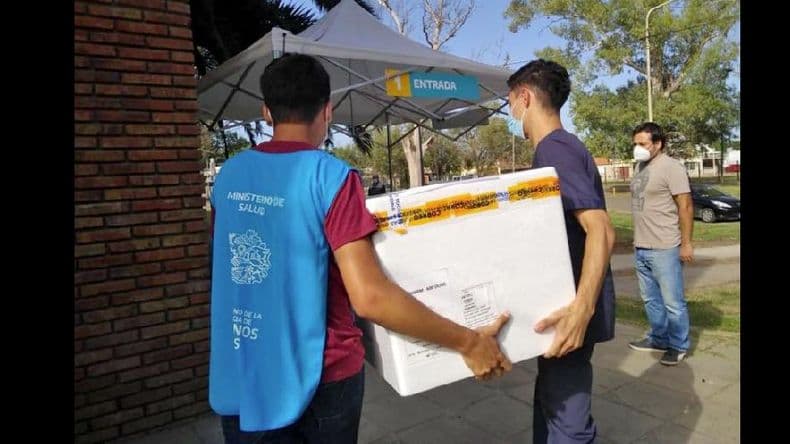 Operativo vacunación: llegaron 1.800 dosis de Sinopharm