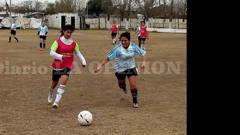 Comienza la preselección femenina de fútbol para el combinado pergaminense