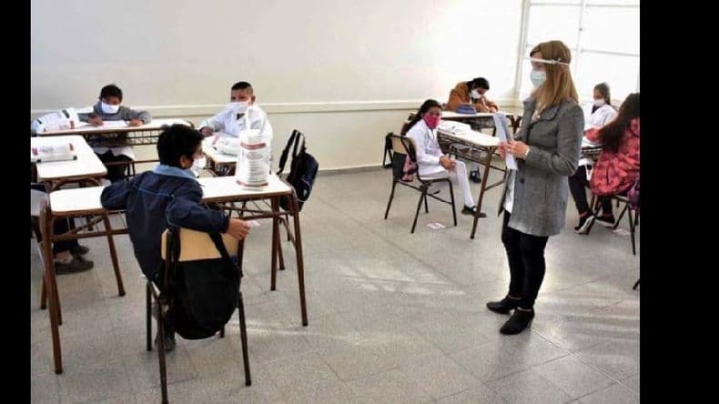 Kicillof confirmó la vuelta de clases presenciales para el 1° de marzo, pero advirtió que “no va a ser como antes”