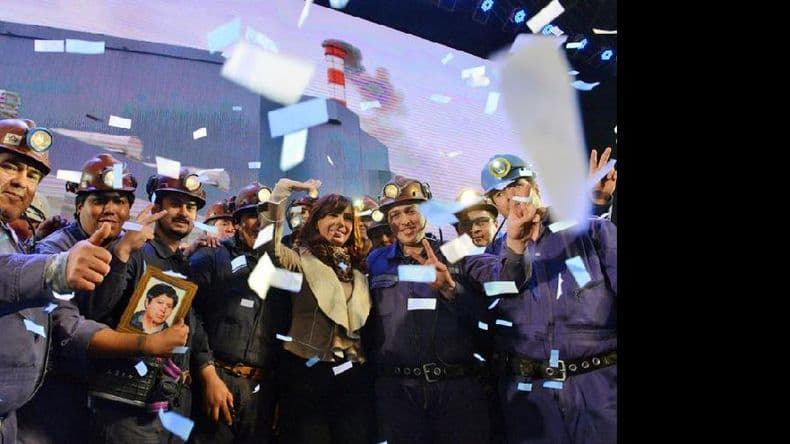 La presidenta inauguró una usina termoeléctrica