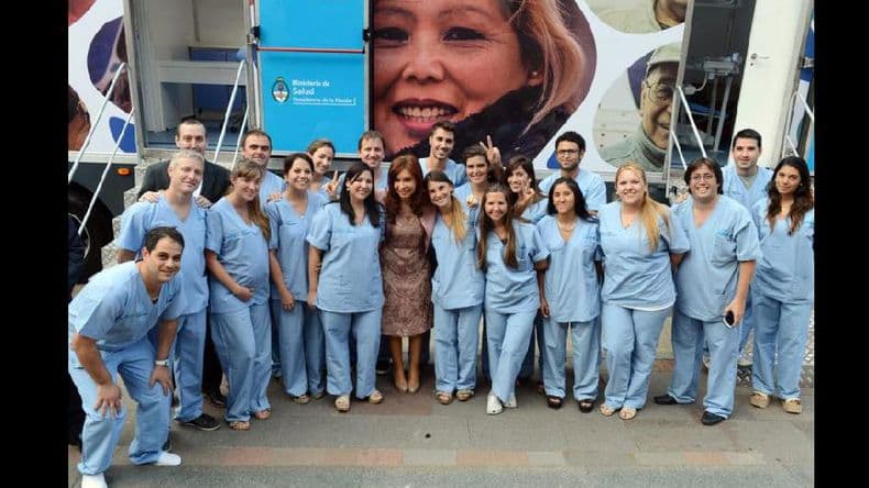 La presidenta presentó un plan de salud dental