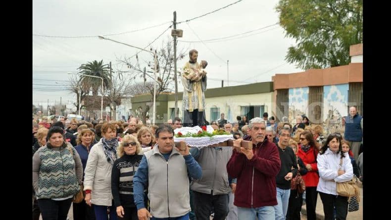 Intensa muestra de fe: numerosos fieles renovaron su amor por San Cayetano