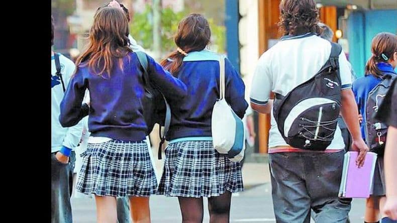 Empiezan a negociar las subas en las cuotas de los colegios privados