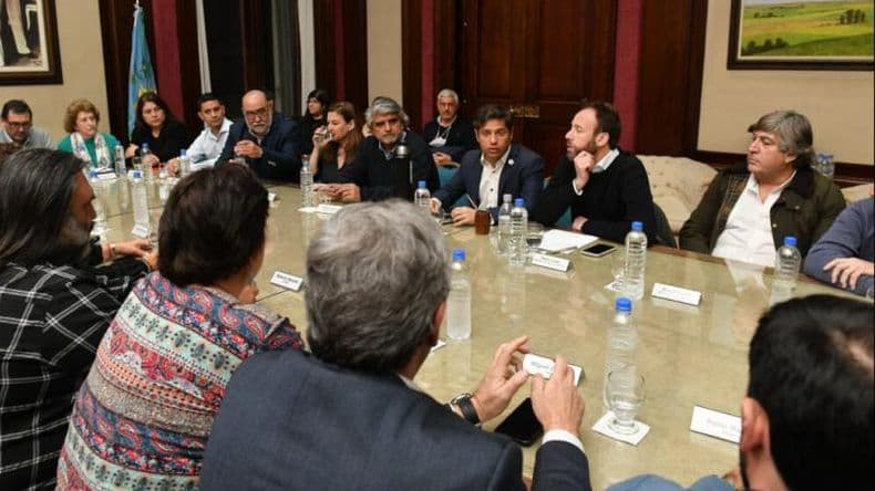 La Provincia volverá a reunirse con docentes y estatales para discutir salarios