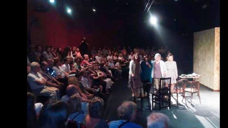 “De profesión maternal” se despidió a sala llena en el Teatro Cervantes