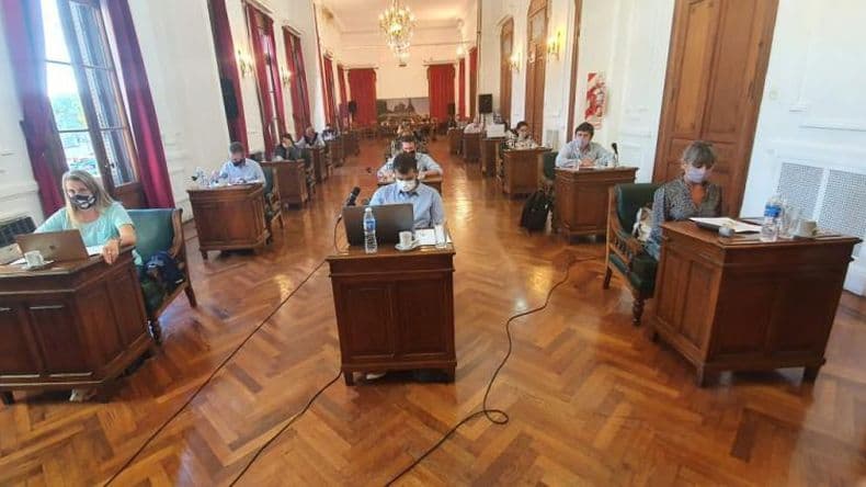 Debates por los casos de Covid y el Hospital en la sesión del Concejo