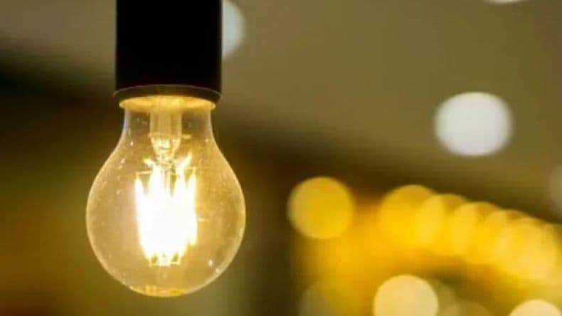 El Gobierno suspendió la suba de tarifas de la luz