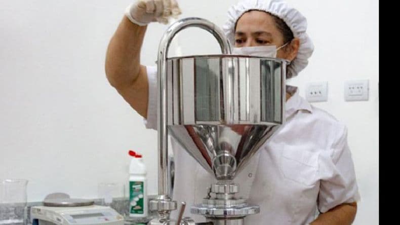 Laboratorios universitarios realizan testeos de Covid-19