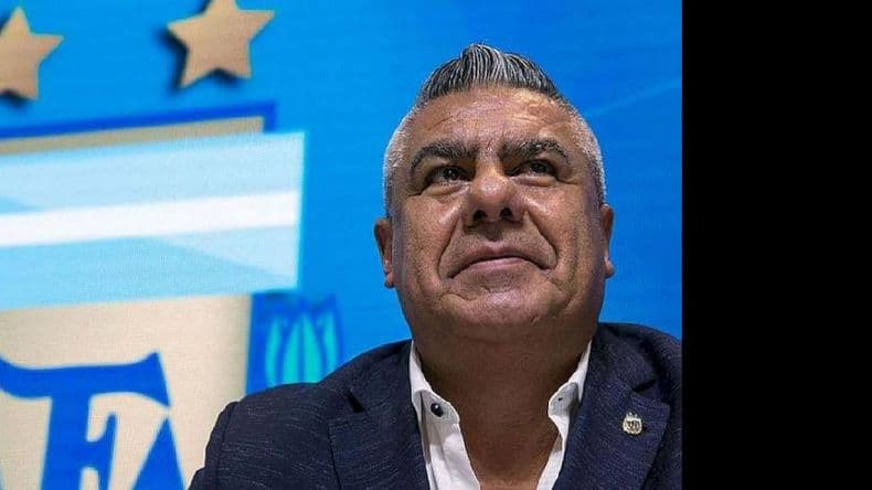En asamblea virtual, “Chiqui” Tapia fue reelecto como presidente de AFA hasta 2025 y se disolvió la Superliga