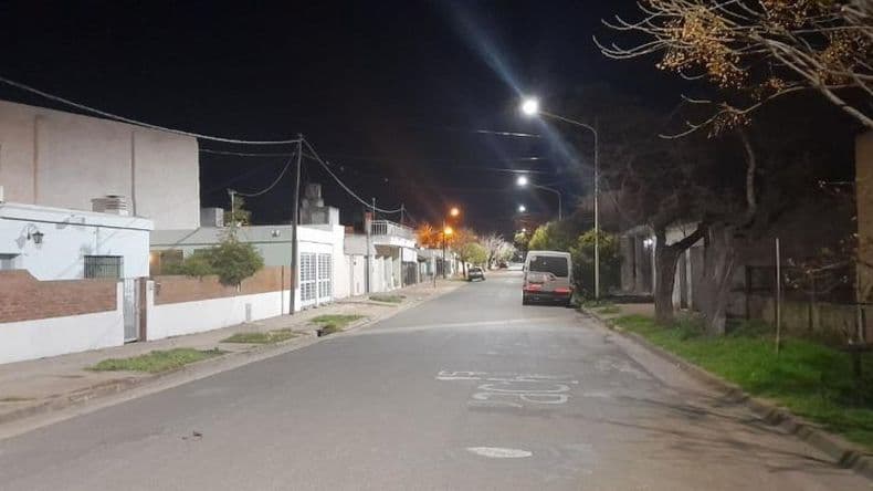 Más barrios de Pergamino se suman al plan de iluminación LED