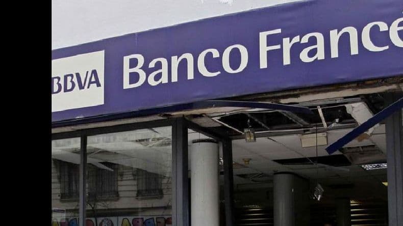 Asambleas en bancos Francés y Santander jueves y viernes por el posible cierre de más de 50 sucursales