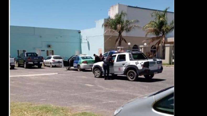 Clausuraron el salón del Club Juventud porque se desarrollaba un cumpleaños de 15
