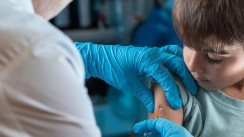 Vacunación: extienden campaña contra el sarampión, las paperas, polio y rubeola