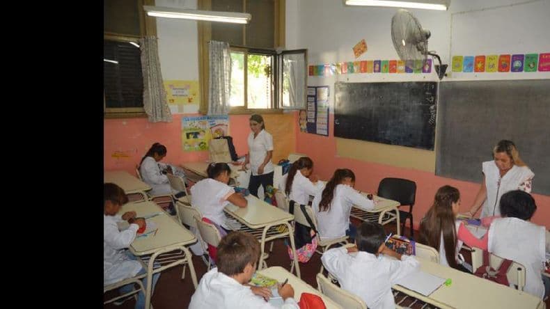 Paro docente: segundo día con adhesión dispar para gremios y Gobierno