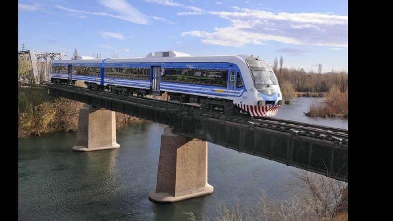 Concluyeron “con éxito” las pruebas del nuevo tren entre Neuquén y Cipolletti