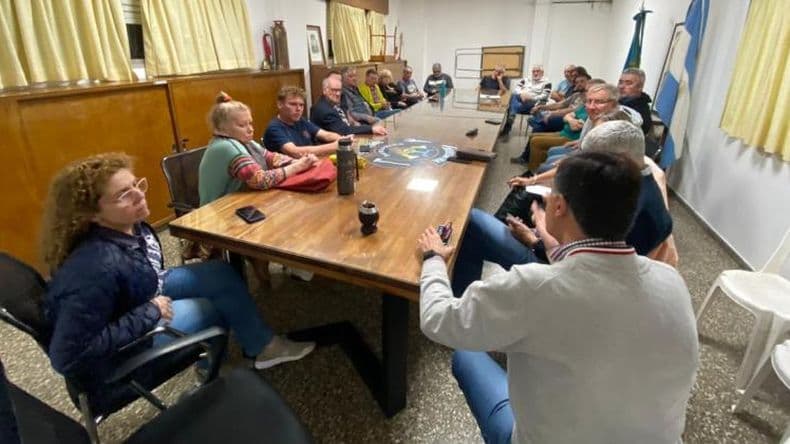 Instituciones intermedias locales se reunieron con referentes de Bomberos Voluntarios