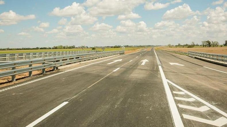 Vecinos de Urquiza reclaman obras en el derivador de la autopista Nº 8