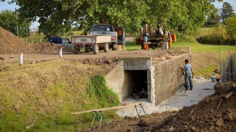 Se está construyendo un puente en Pinzón para prevenir anegamientos