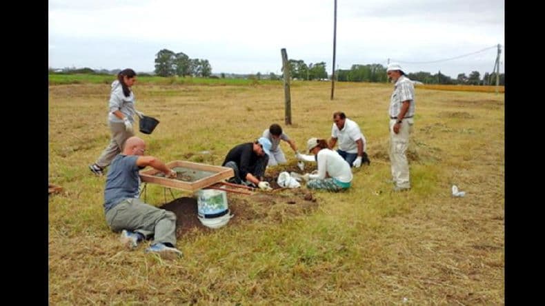 Tareas de prospección, medición y excavación en el Reducto Rural Fortificado