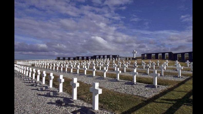 Presupuestan 22 millones de pesos para identificar los caídos en Malvinas