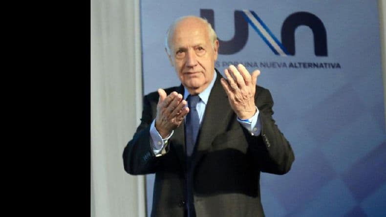 Lavagna, crítico con Macri por “sacralizar la inversión” como motor de la economía