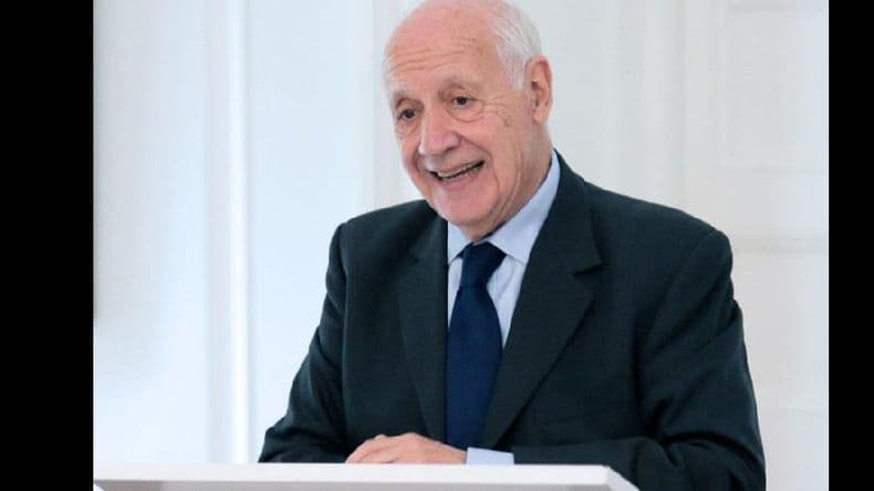 Lavagna confirmó su candidatura a presidente
