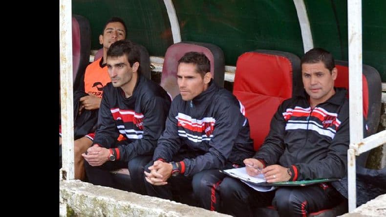 Marcos Lencina empieza a definir los once que presentará en Gualeguaychú