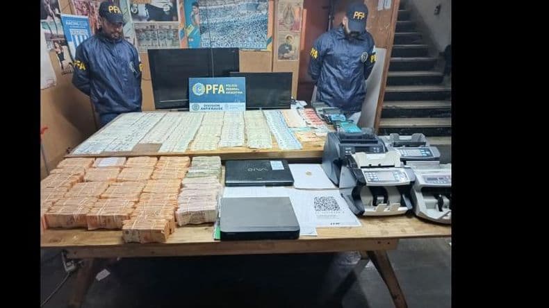 Allanaron la casa de Fariña en zona Norte luego de ser detenido en una financiera
