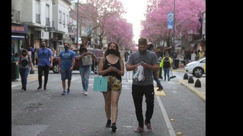 Cuáles son los distritos bonaerenses de mayor riesgo en los que podrían sumarse restricciones