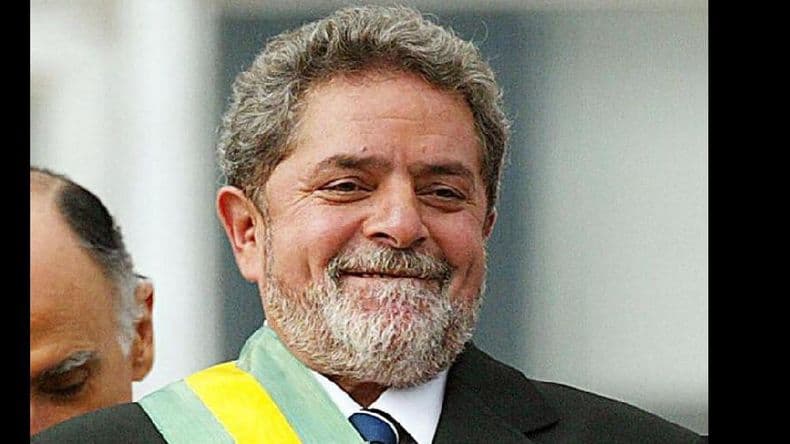 Lula da Silva fue condenado a 9 años y medio de cárcel por corrupción