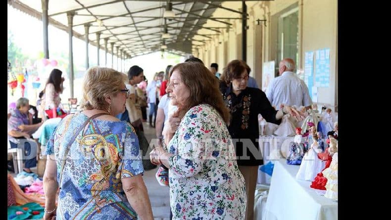 Ayer se desarrolló con éxito el evento cultural “Mateando sobre rieles”