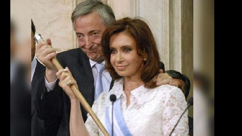 Bonadio le devolvió a Cristina las bandas y bastones presidenciales