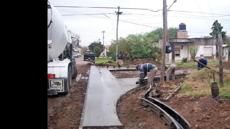 En los barrios Ameghino y Belgrano realizan trabajos para mejorar las calles