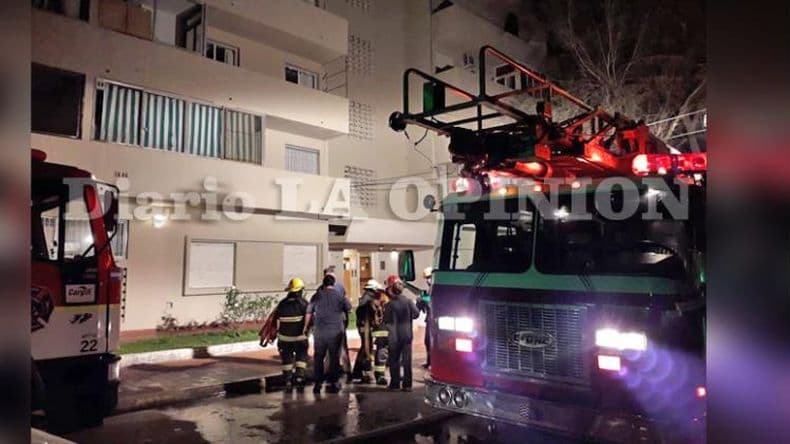 Un incendio en el edificio de Mustaabski y Mosconi causó gran preocupación