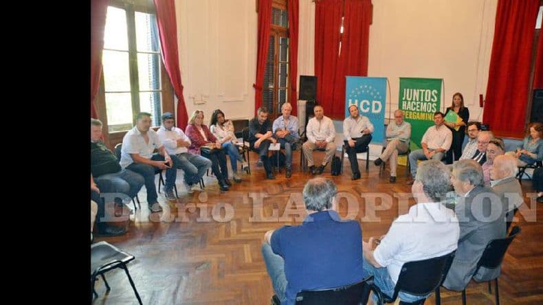 Elecciones en los pueblos: desarrollaron ayer una reunión informativa con delegados